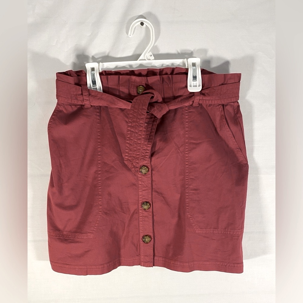 Abercrombie & Fitch Paper Bag Waist Mini Skirt.‎